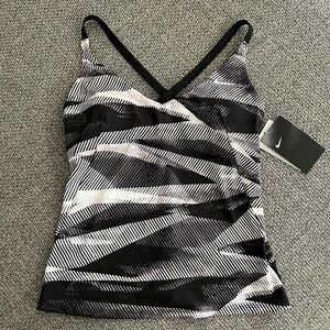 NIKE. *NEW* Tankini swim top. Criss cross adjustable back straps. Size S.